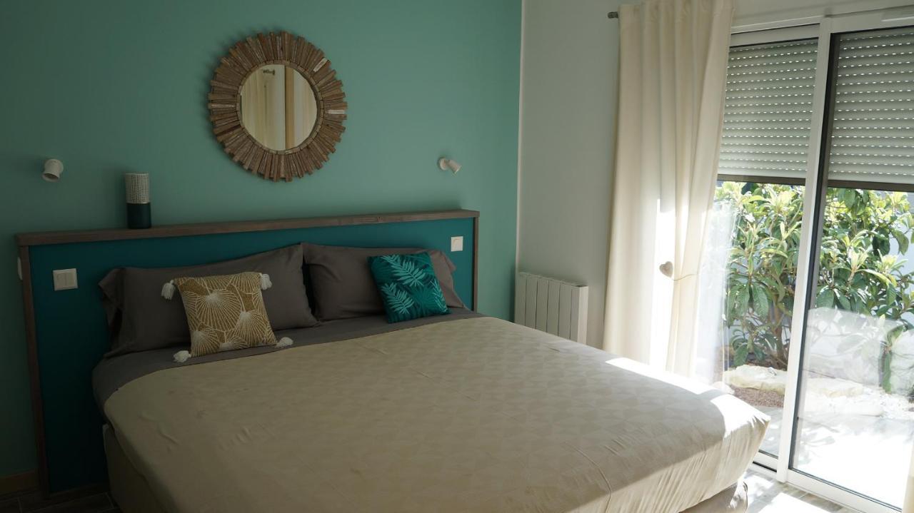 Les Palmiers - Vacation Home Saint-Xandre Екстер'єр фото
